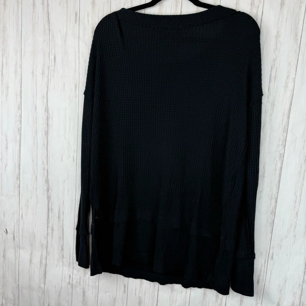 Free People black thermal long sleeve Xs